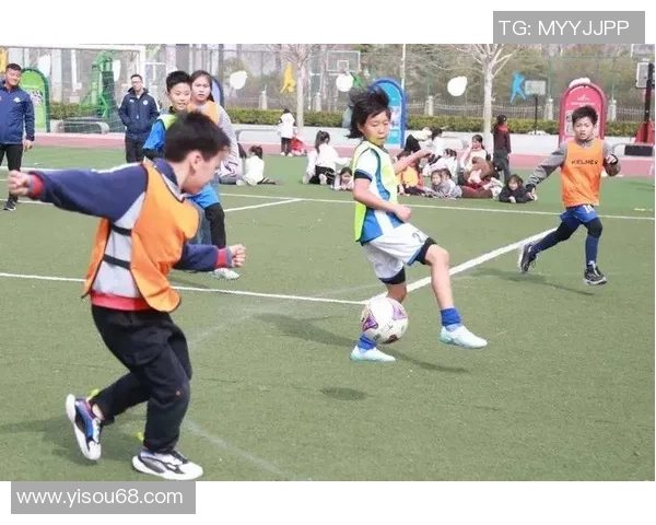 小孩足球学校助力孩子成长培养团队精神与运动能力的理想选择